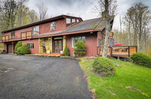 Photo 10 - New York Retreat - Furnished Deck & Mountain Views