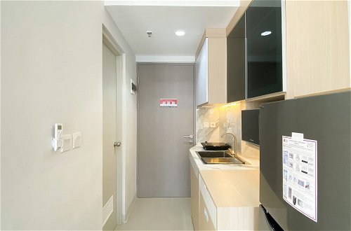 Foto 11 - Simply Look And Comfort Studio Room Vasanta Innopark Apartment