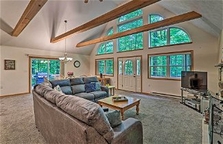 Foto 1 - Arrowhead Lake Home w/ Deck & Resort Amenities