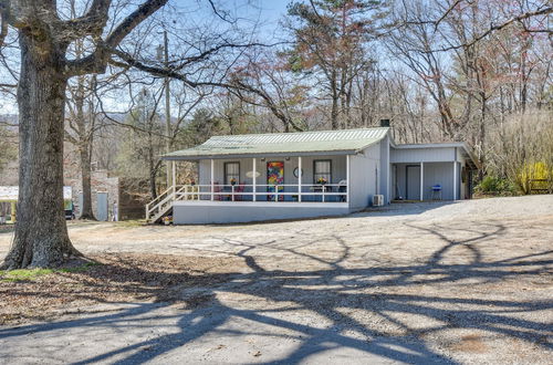 Photo 10 - Artsy Otto Cottage w/ Porch & Rocking Chairs