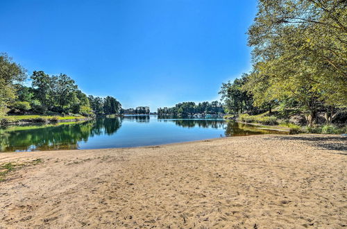 Photo 7 - Lake Keowee Condo: Resort Pools & Lake Access