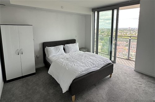 Foto 5 - Charming 2-bed Apartment in London