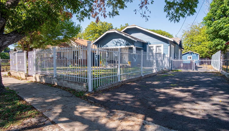 Photo 1 - Brand New Craftsman 2br/2ba Home in Denver Heights