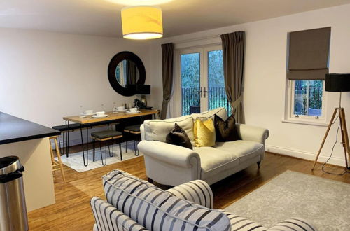 Photo 8 - Spacious 2-bed Apartment in Oxford