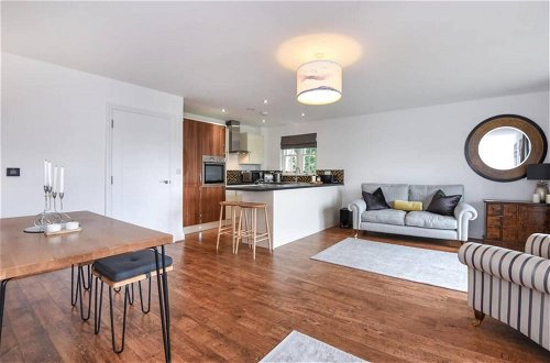 Photo 1 - Spacious 2-bed Apartment in Oxford