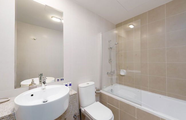 Maison Privee - Elegant and Panoramic Sea View Apt on Al Reem Island - Foto 11