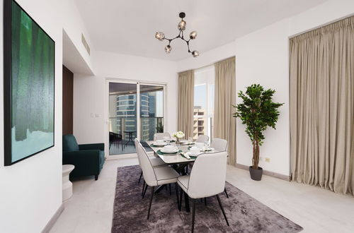 Foto 10 - Maison Privee - Elegant and Panoramic Sea View Apt on Al Reem Island