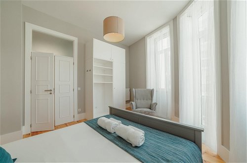 Photo 4 - Bonfim Design Apartment by Homing