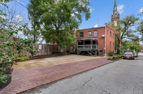 Photo 43 - Opulent 5-bedroom Soulard Home - JZ Vacation Rentals