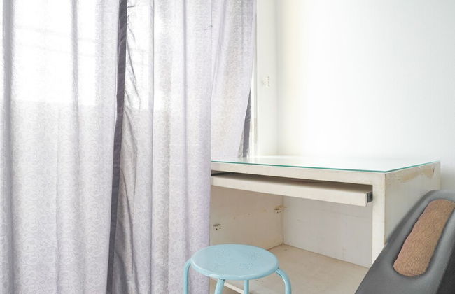 Simple And Comfy 1Br Permata Eksekutif Apartment - Foto 11