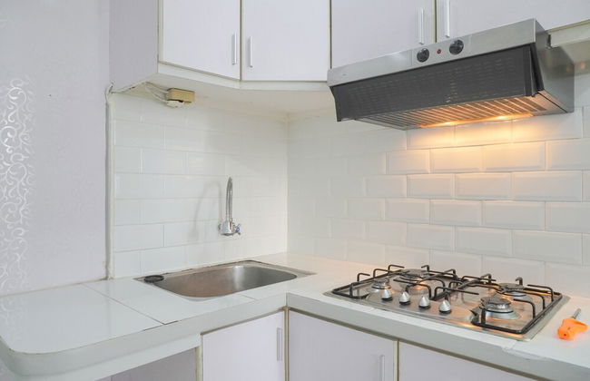 Simple And Comfy 1Br Permata Eksekutif Apartment - Foto 5