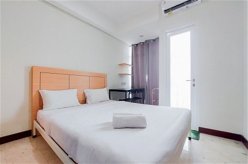 Foto 2 - Warm And Simply Look Studio Apartment At B Residence