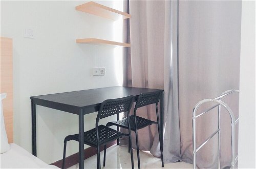 Photo 14 - Warm And Simply Look Studio Apartment At B Residence