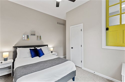 Photo 3 - Welcoming Lafayette Square Home - JZ Vacation Rentals