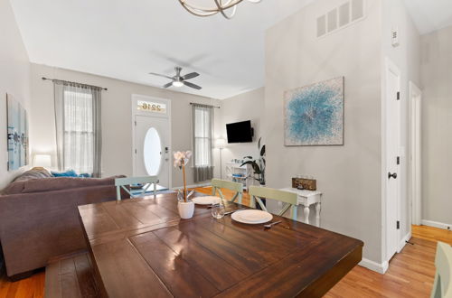 Photo 17 - Welcoming Lafayette Square Home - JZ Vacation Rentals