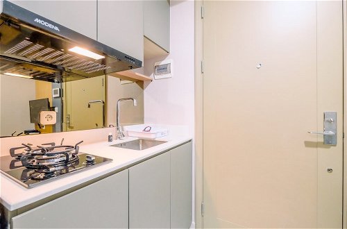 Foto 5 - Comfort And Modern 1Br At Gold Coast Apartment