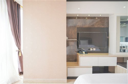 Photo 7 - Best Choice And Nice Studio At Menteng Park Apartment