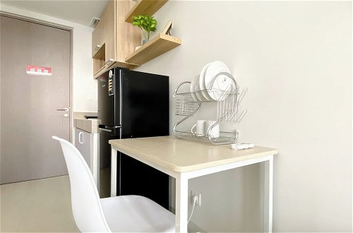 Foto 12 - Best Deal And Modern Studio Vasanta Innopark Apartment