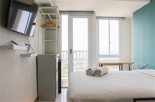 Foto 6 - Best Deal And Comfort Studio Tokyo Riverside Pik 2 Apartment