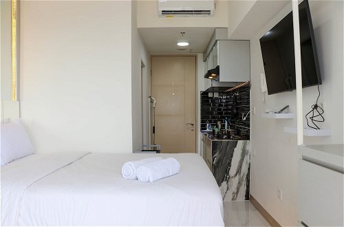 Foto 4 - Best Deal And Comfort Studio Tokyo Riverside Pik 2 Apartment