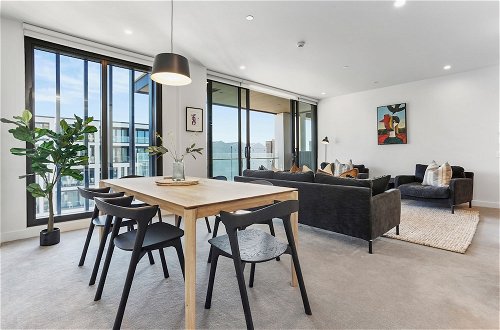 Photo 19 - Sunny and Spacious in Wynyard Quarter