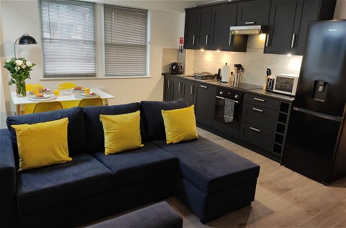 Photo 10 - Stunning 2-bed Apartment in Kirriemuir Centre