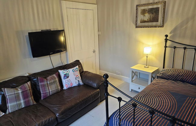 3-bed Cottage With Garden in Kirriemuir Centre - Foto 2