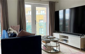 Photo 1 - Stunning 1-bed Apartment in Dartford