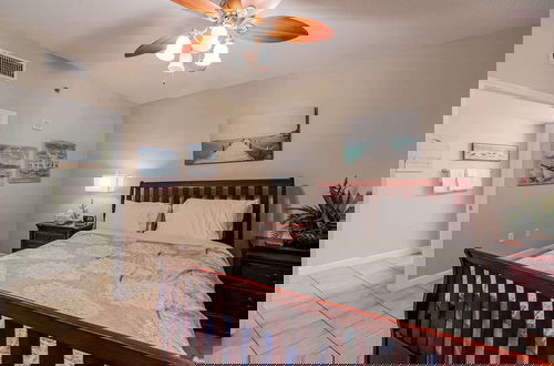 Foto 3 - Sunset Shores Oceanfront Condo Bliss