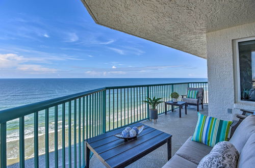 Foto 9 - Luxe Daytona Beach Resort Retreat w/ Ocean Views