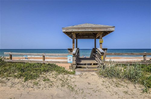 Foto 14 - Luxe Daytona Beach Resort Retreat w/ Ocean Views