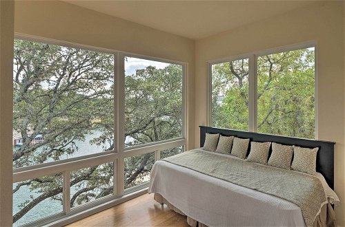 Photo 12 - Spacious Lake Travis Home w/ Private Deck & Views