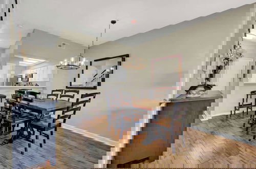 Photo 5 - Luxury Riverfront Condo 1 BLK to Schlitterbahn!