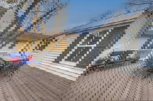 Photo 26 - Awesome Haus With Gameroom, 4blks to Center of Town!