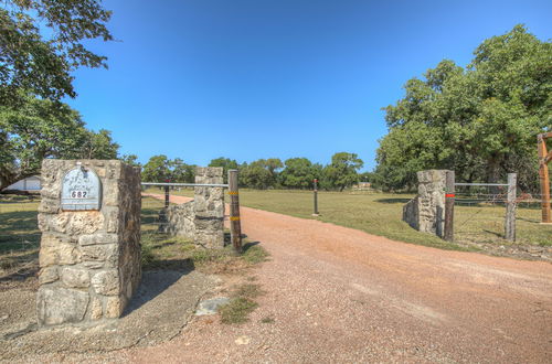 Photo 13 - Grey Haus Casita-peaceful Hill Country Views