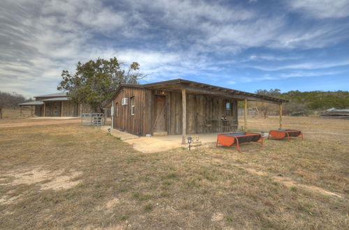 Foto 16 - Ohana Ranch Cabin - 12 Minutes to Historic Main St