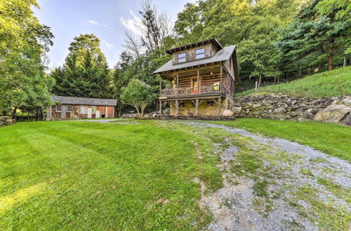 Photo 16 - Clyde Papa Bear Cabin, Near Smoky Mountains