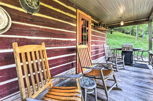 Photo 13 - Clyde Papa Bear Cabin, Near Smoky Mountains