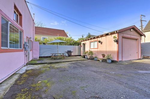 Photo 8 - Custom Home w/ Courtyard in Downtown Vallejo