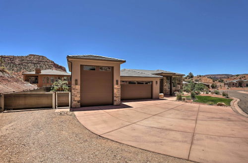 Photo 12 - Stunning Kanab Home - Amazing Red Rock Views