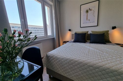 Photo 4 - Great City Center Apartment by Renters