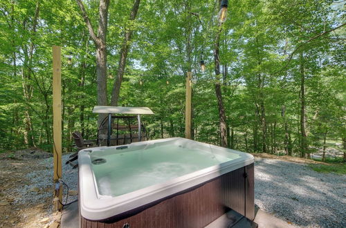 Photo 29 - Tiny Home w/ Hot Tub By Mohican State Park