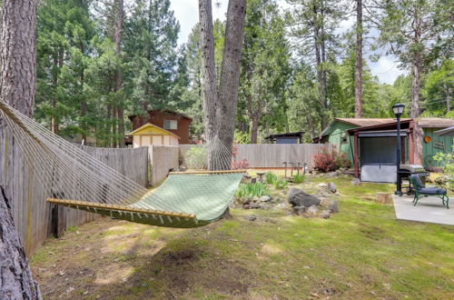 Foto 2 - Pollock Pines Cabin Retreat w/ Hot Tub + Deck