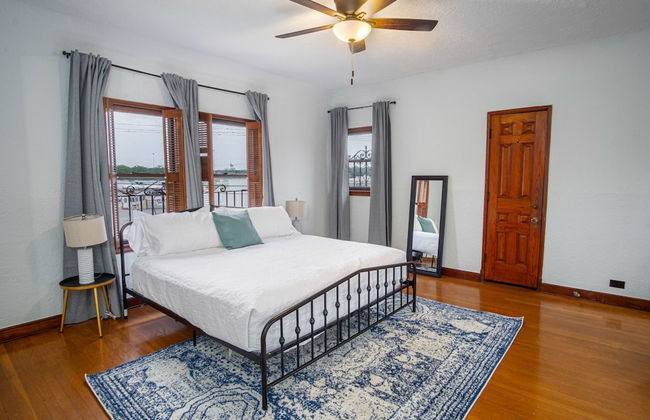 Splash Into Vacation 6BR Home w/ Pool & Waterslide - Foto 4