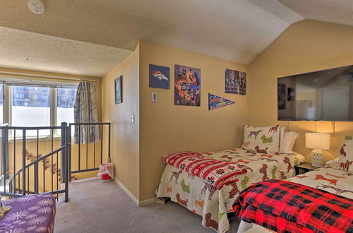 Photo 19 - Cozy Ski-in/ski-out Granby Condo w/ Balcony