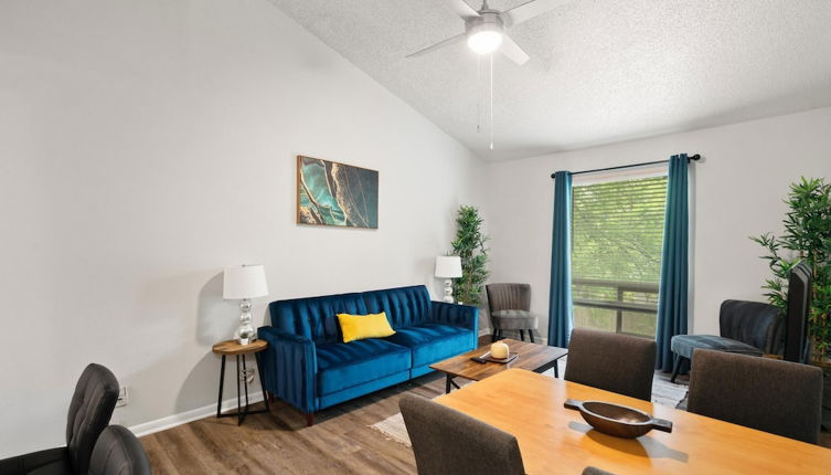 Photo 1 - Stylish 1BR Zilker Evonify