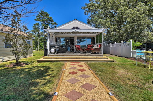 Photo 18 - Riverfront Cottage: Fire Pit & Kayaks