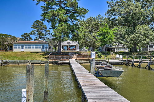 Photo 15 - Riverfront Cottage: Fire Pit & Kayaks