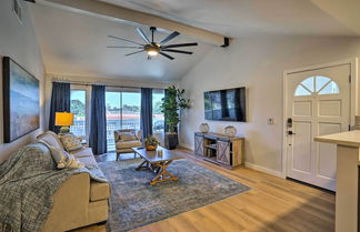 Photo 1 - Cozy-chic Condo: Walk to Beach & Park