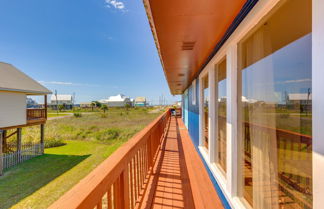 Foto 3 - Breezy Dauphin Island Vacation Rental With Deck